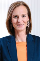 Portrait of FMA Executive Director Mariana Kühnel